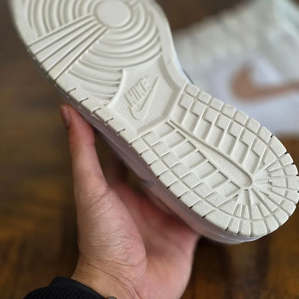 Nike Dunk Low White Pink Metallic Bronze Women's Shoe's Size 8.5 New DH9765-100